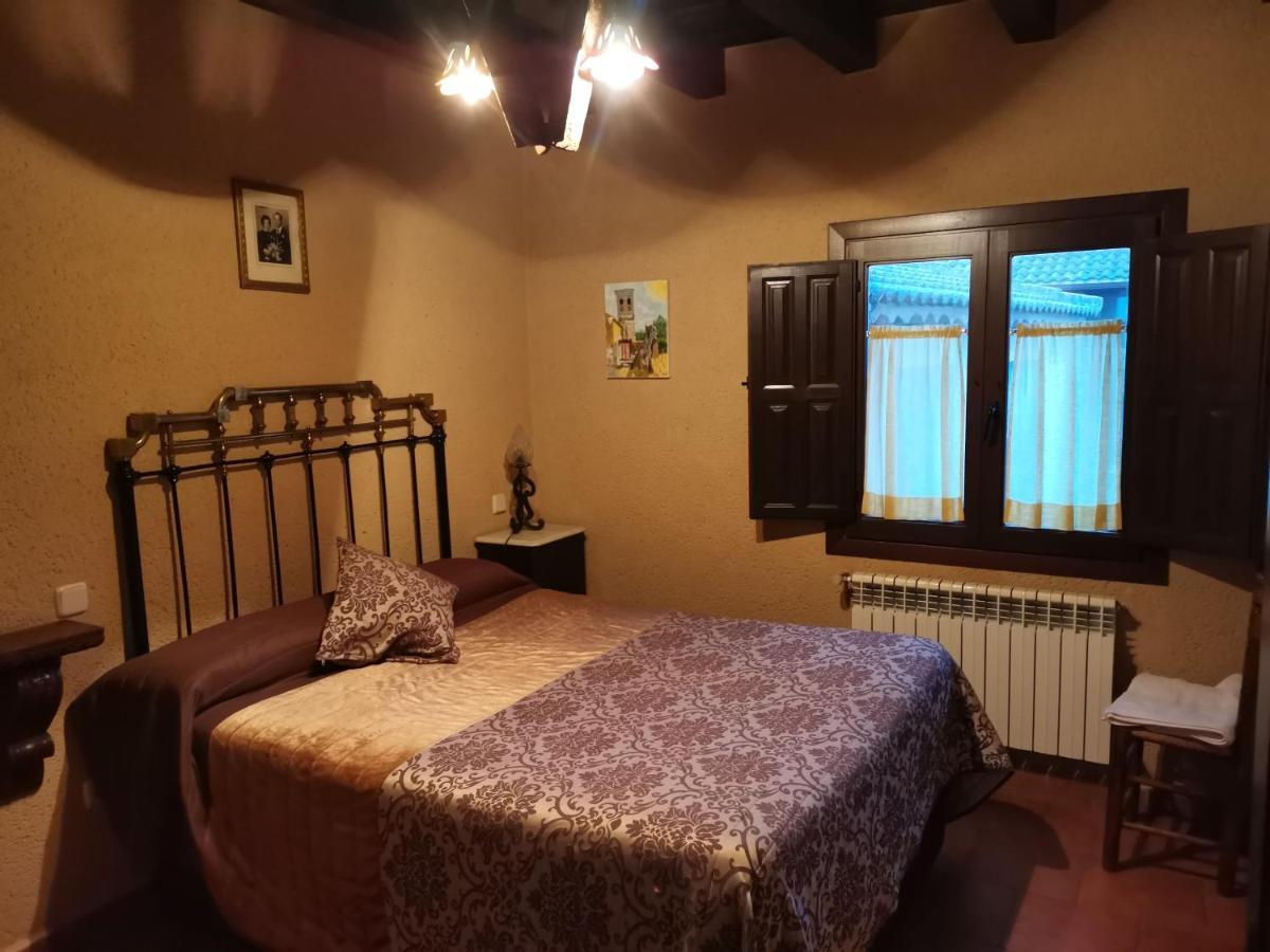 Casa Rural La Casa De Los Pollos Turrubuelo 외부 사진